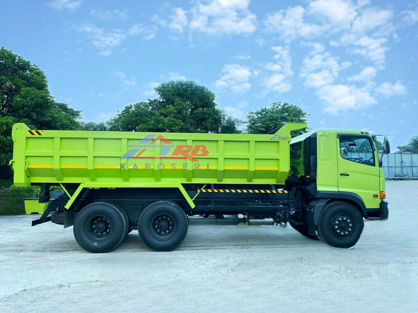 karoseri truk